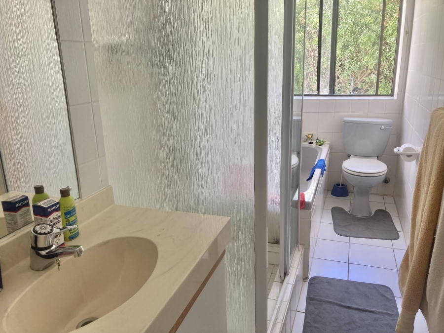 To Let 4 Bedroom Property for Rent in Beach Estate Western Cape